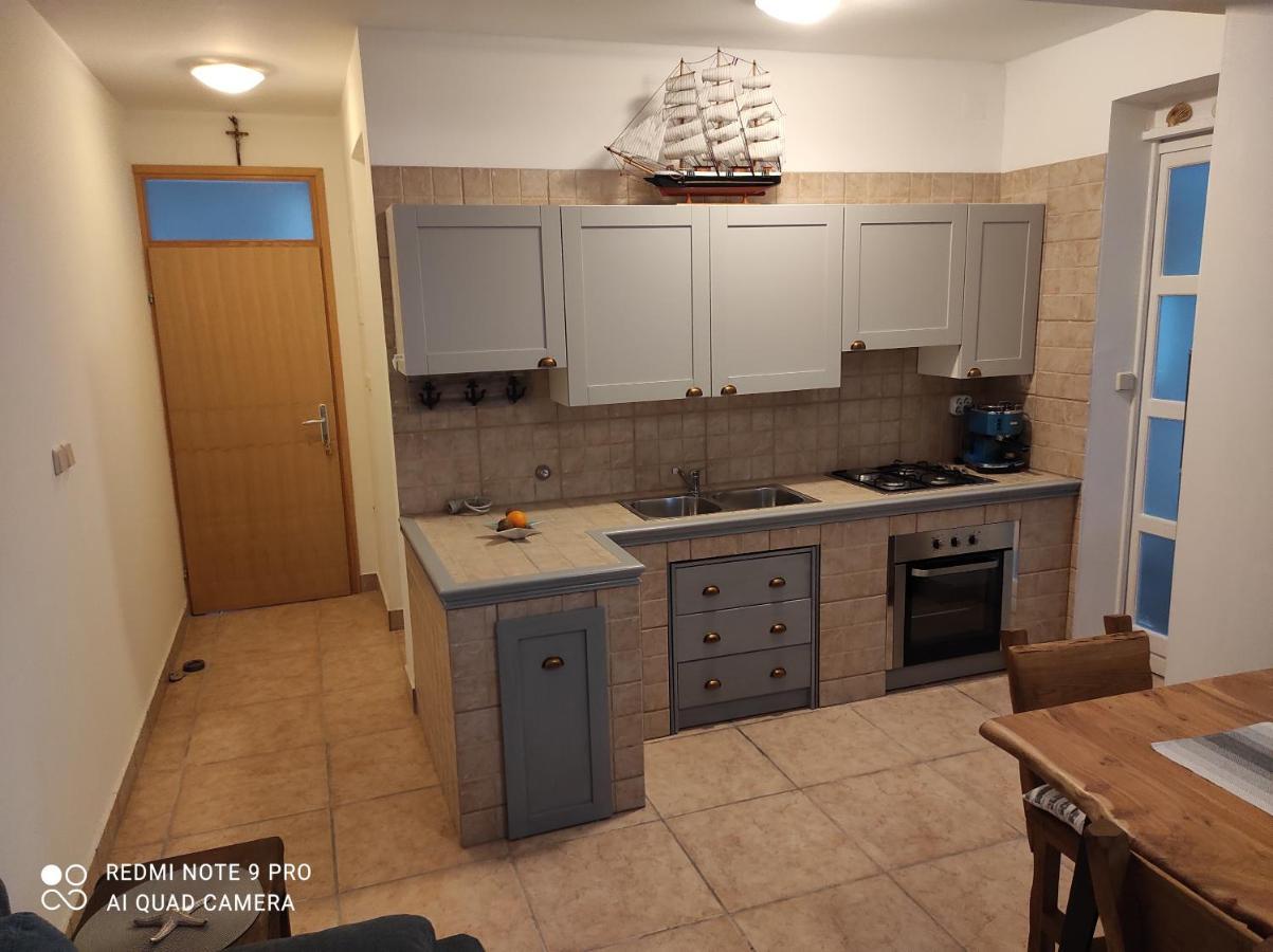 Apartamento Galboka Nine Nerezine Exterior foto